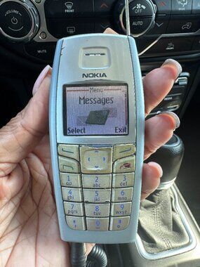 Vintage Nokia 6015 Cell Phone (2005) – Works! Car Charger & Ear Piece